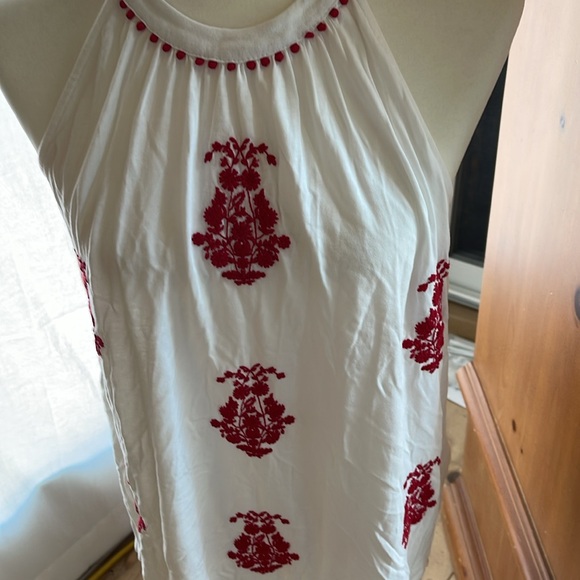 LOFT SLEEVELESS TOP SIZE SMALL - Picture 2 of 5